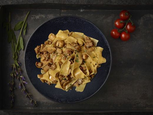 Suggestie: Pappardelle con Salsiccia e Porcini