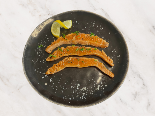 Gebrande zalm per 100 gr